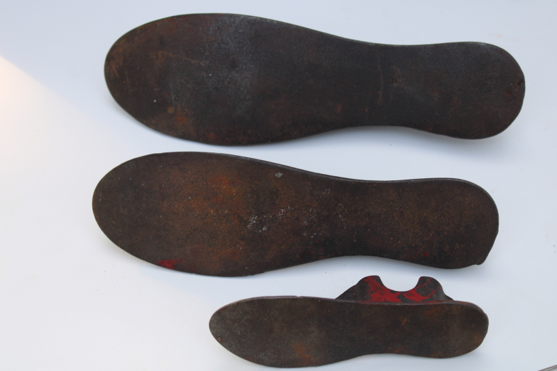 photo of vintage cast iron cobbler's anvil, shoe last set foot shape molds w/ tall stand  #3