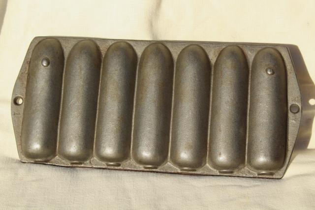 photo of vintage cast iron cookware, ears of corn cornbread pan for baking corn sticks #6