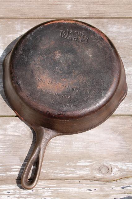 photo of vintage cast iron cookware, large frying pan skillets or chicken fryers #8