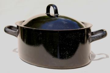 catalog photo of vintage cast iron enamel ware oval dutch oven roasting pan, high style design w/ offset handles