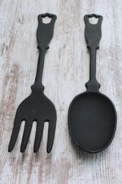 vintage cast iron oversized fork & spoon, primitive style wall art farmhouse kitchen decor rustic black metal 