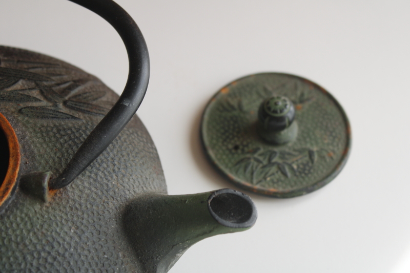 photo of vintage cast iron tetsubin teapot, flat saucer shaped tea kettle w/ bamboo design #5