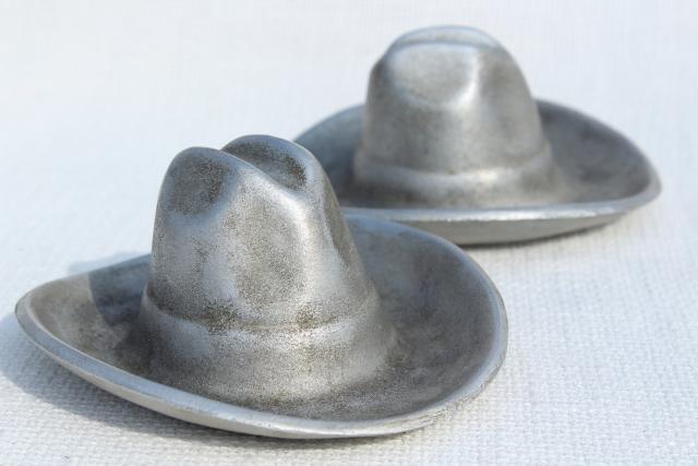 photo of vintage cast metal cowboy hats, Texas farmhouse southwest ranch ashtrays or paperweights #1