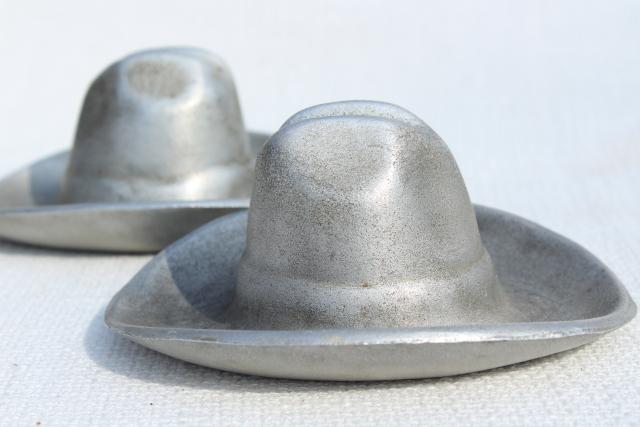 photo of vintage cast metal cowboy hats, Texas farmhouse southwest ranch ashtrays or paperweights #3