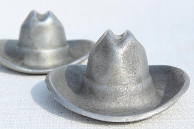 photo of vintage cast metal cowboy hats, Texas farmhouse southwest ranch ashtrays or paperweights #4