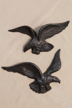 catalog photo of vintage cast metal eagles w/ black iron finish, decorative wall plaque ornaments