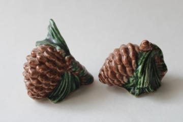 catalog photo of vintage ceramic S&P shakers set, tiny pinecones for Christmas or rustic camp style 