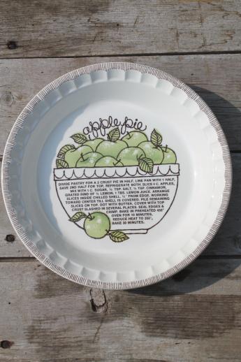 photo of vintage ceramic pie plates, strawberry & apple pie recipe print pie pans #11