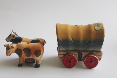 photo of vintage ceramic salt & pepper shakers, Oregon Trail souvenir oxen and covered wagon  #1