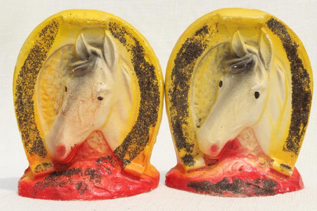 photo of vintage chalkware bookends, lucky horseshoe & horses, 1930s or 40s carnival prize trophy #1