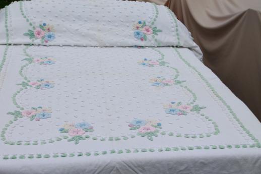 photo of vintage chenille bedspread, cotton chenille spread popcorn chenille flowers #3