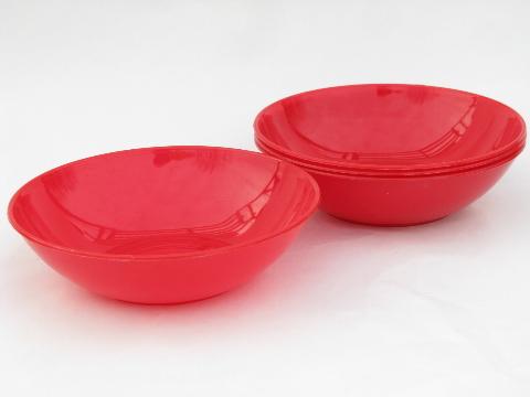 photo of vintage cherry red plastic picnic dishes, 1950s Gothamware bowls, tumblers #3