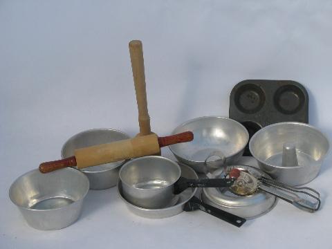 photo of vintage child's kitchenware, working toy utensils & tools, doll size baking pans #1