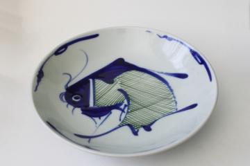 catalog photo of vintage chinoiserie hand painted porcelain bowl, blue / green koi fish bowl