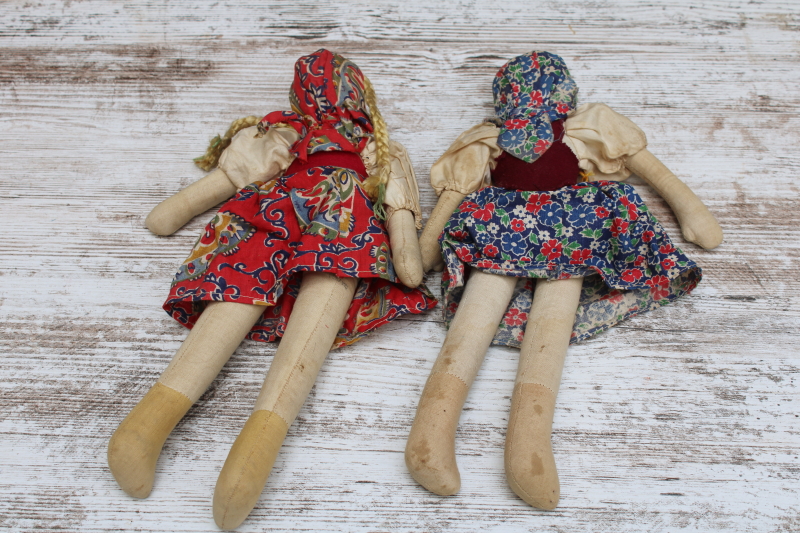 photo of vintage cloth dolls, girls w/ blonde braids in Polish folk costumes, cotton print skirts, drindls #4