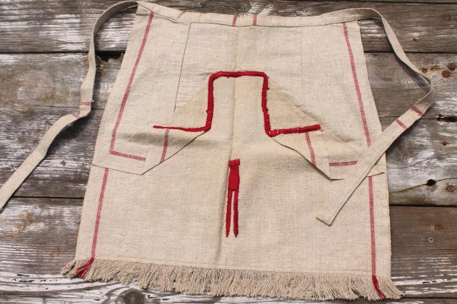 photo of vintage clothespin holder aprons, clothes pin bags to wear or hang in the laundry room #2