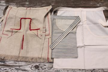 catalog photo of vintage clothespin holder aprons, clothes pin bags to wear or hang in the laundry room