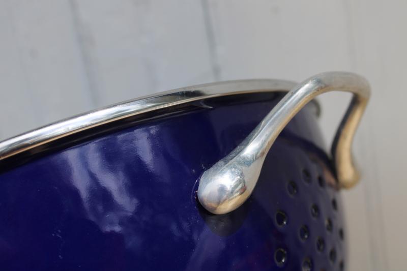 photo of vintage cobalt blue enamel colander, 4 or 5 quart strainer basket w/ sturdy handles #6