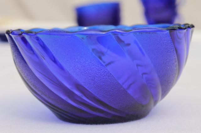 photo of vintage cobalt blue glass dishes set for four, Duralex Rivage swirl pattern #4