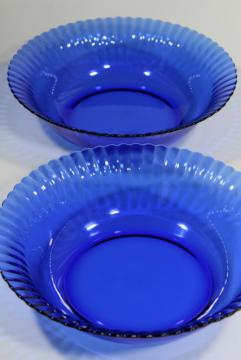 catalog photo of vintage cobalt blue glass salad / serving bowls, fluted pattern Colorex glassware