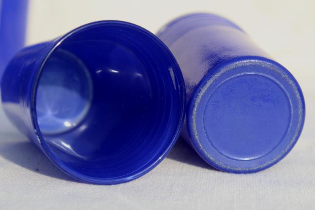 photo of vintage cobalt blue tumblers, depression era juice glasses Hazel Atlas Moderntone platonite #6