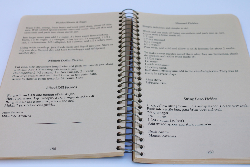 photo of vintage cookbooks Stories & Recipes of the Great Depression volume 1 & 2, 1930s poverty food #8