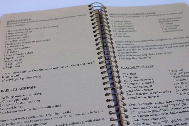 photo of vintage cookbooks Stories & Recipes of the Great Depression volume 1 & 2, 1930s poverty food #9