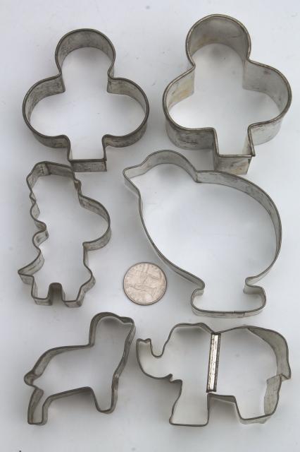 photo of vintage cookie cutters / biscuit cutter lot, 20+ pieces early to mid-century kitchenware #11