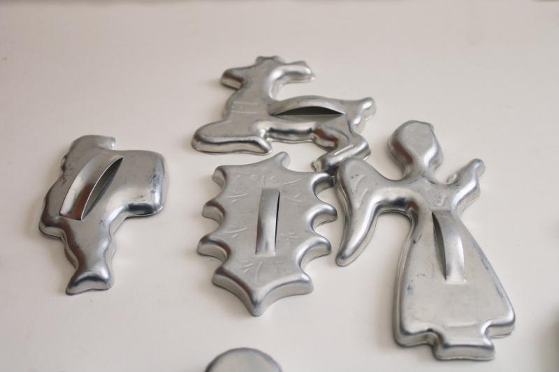 photo of vintage cookie cutters lot, Christmas Santa, reindeer, angel, giant moose! #4