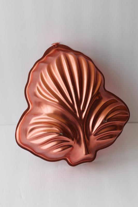 photo of vintage copper aluminum decorative jello mold, palm leaf w/ wall hanging loop #2