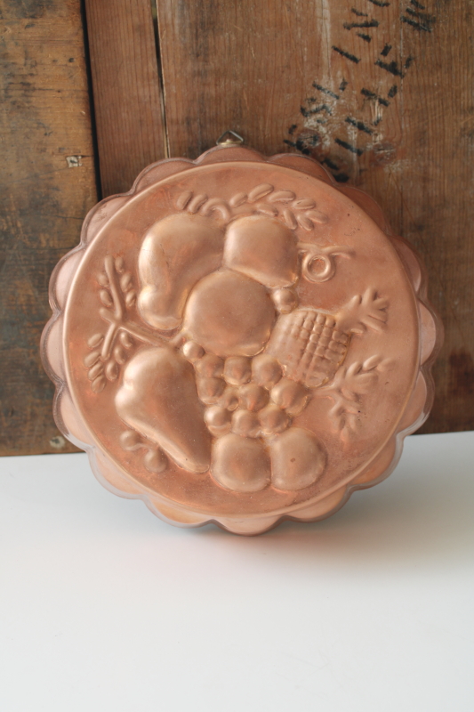 photo of vintage copper jello mold, fruit pattern fluted round pan w/ brass hanger  #1