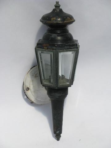 photo of vintage copper stagecoach lamp porch light, coach house wall sconce lantern #1