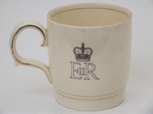photo of vintage coronation souvenir tea mug w/ Queen Elizabeth II photo  #2