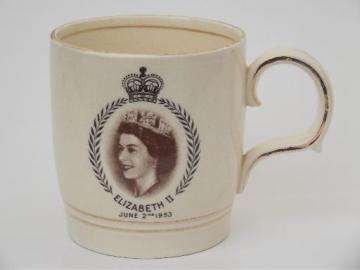 catalog photo of vintage coronation souvenir tea mug w/ Queen Elizabeth II photo 