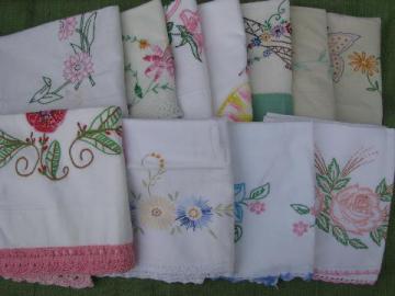 catalog photo of vintage cotton bed linens, lot embroidered pillowcases w/crocheted lace