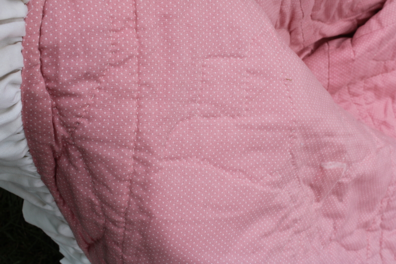 photo of vintage cotton bedspread, ruffled edge floral print w/ pink tulips applique quilt blocks  #9