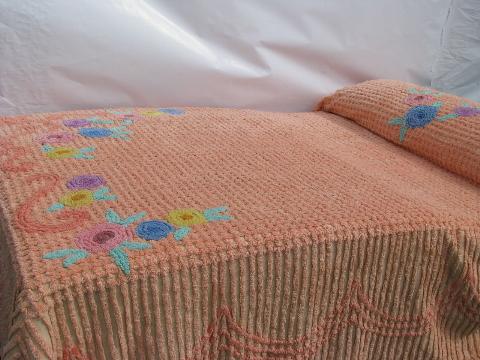 photo of vintage cotton chenille bedspread, lattice of flowers on peach-pink #2