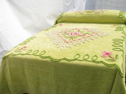 photo of vintage cotton chenille bedspread, lime green w/ pink & yellow roses #1