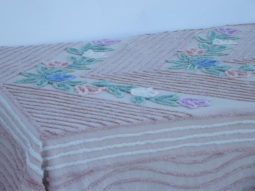 photo of vintage cotton chenille bedspread, rose pink with garland of flowers #1