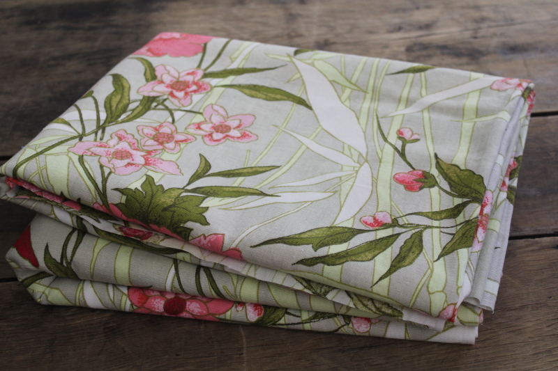 photo of vintage cotton decorator fabric, Dorothy Draper style chinoiserie floral print pink & green #2