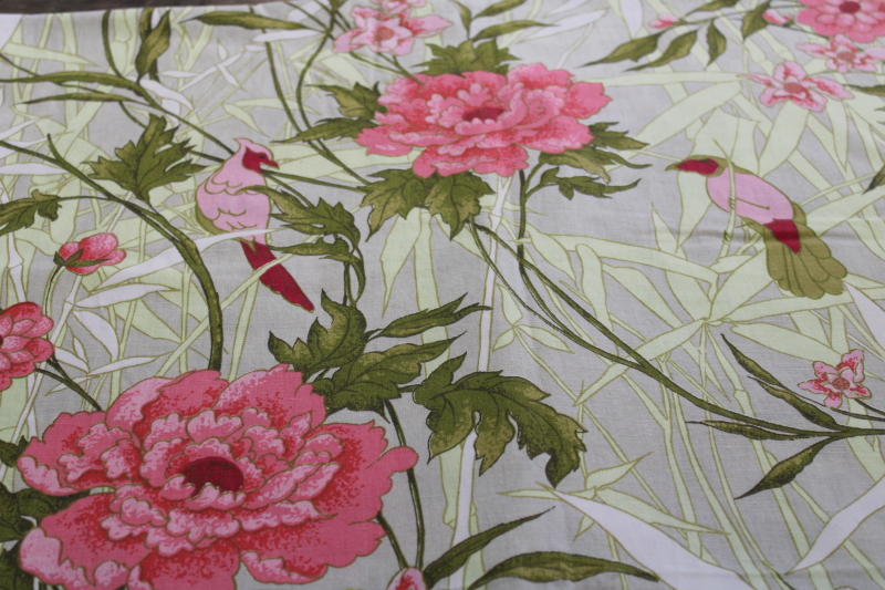 photo of vintage cotton decorator fabric, Dorothy Draper style chinoiserie floral print pink & green #3