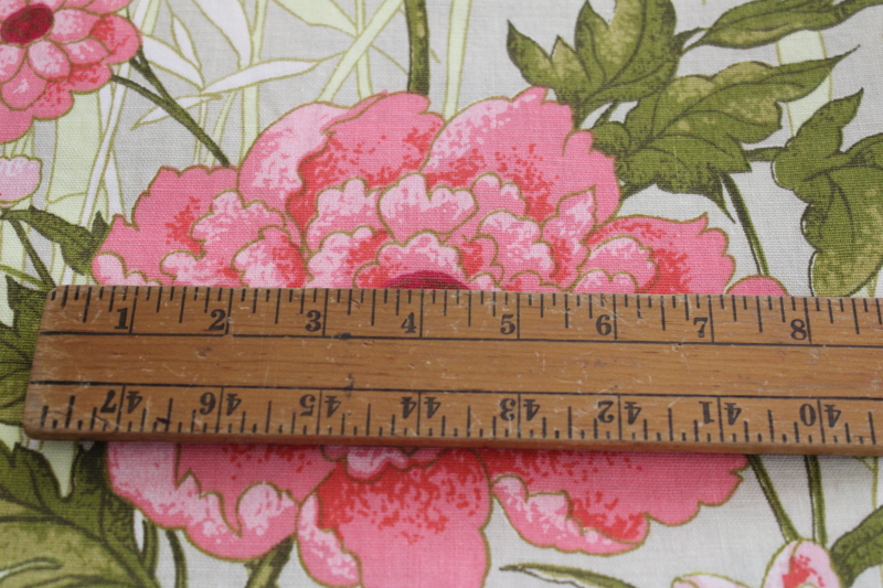 photo of vintage cotton decorator fabric, Dorothy Draper style chinoiserie floral print pink & green #6