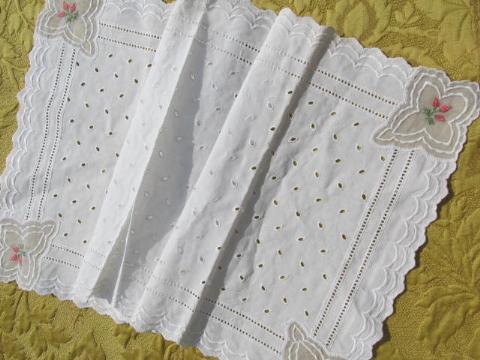 photo of vintage cotton eyelet embroidered lace table mats, runners & scarves #3