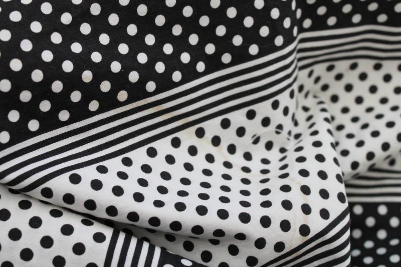 photo of vintage cotton fabric quilting weight black & white dots polka dotted prints #5