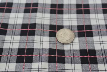 catalog photo of vintage cotton fabric, red & white bakers twine print black checked plaid