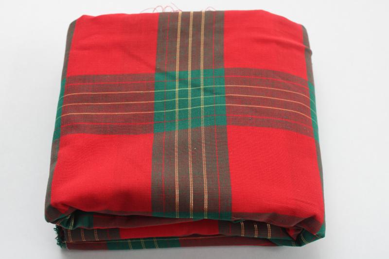 photo of vintage cotton fabric tartan plaid Christmas red & green w/ metallic gold #1