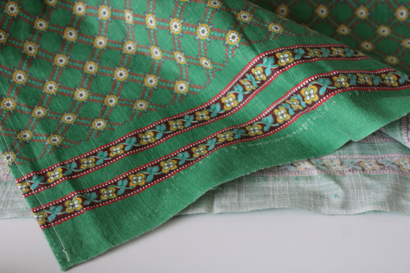 photo of vintage cotton feed sack fabric, border print on green hemmed kitchen towel  #2