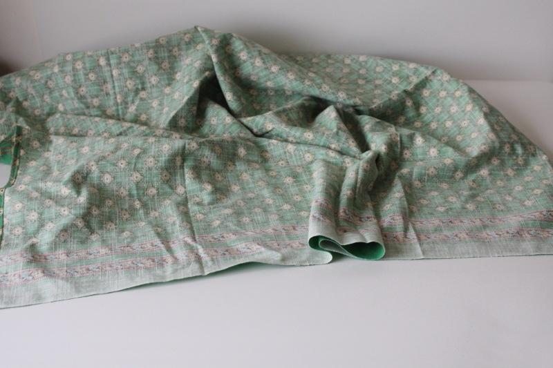 photo of vintage cotton feed sack fabric, border print on green hemmed kitchen towel  #3