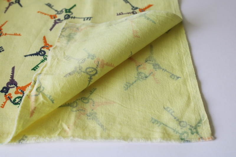 photo of vintage cotton feed sack fabric, novelty print old fashioned keys on yellow background  #4