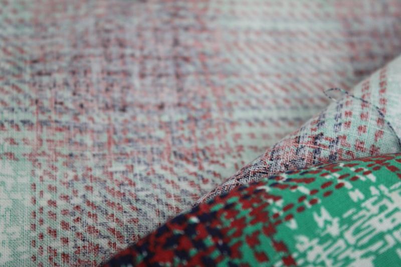 photo of vintage cotton feed sack fabric, print plaid in barn red, green, navy blue #2